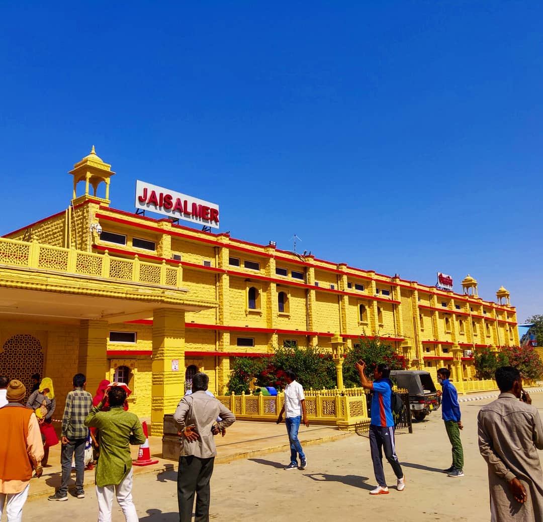 taxi for Jaisalmer railway station